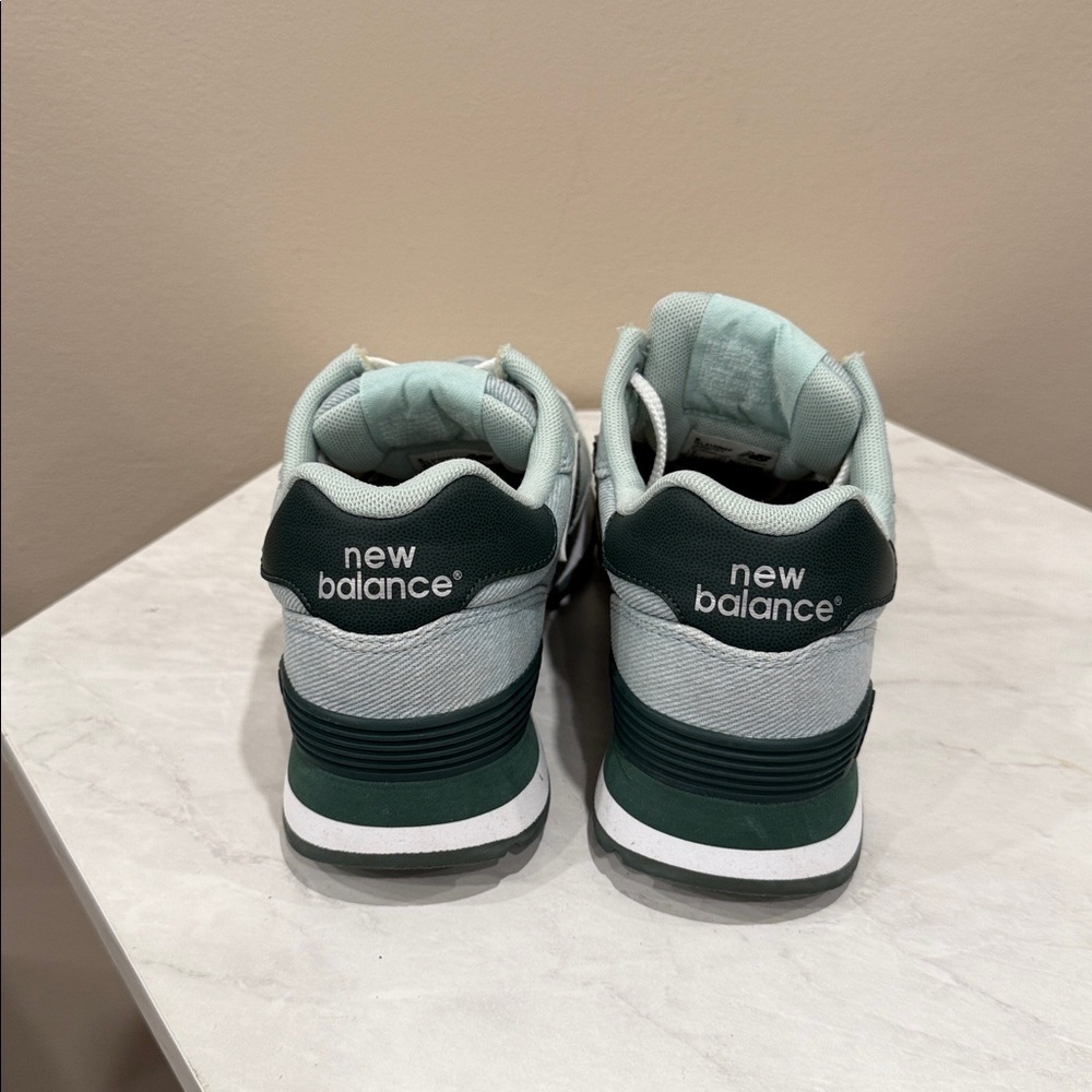 🔥New Balance Light Green and Dark Green Sneakers🔥 - Picture 3 of 5